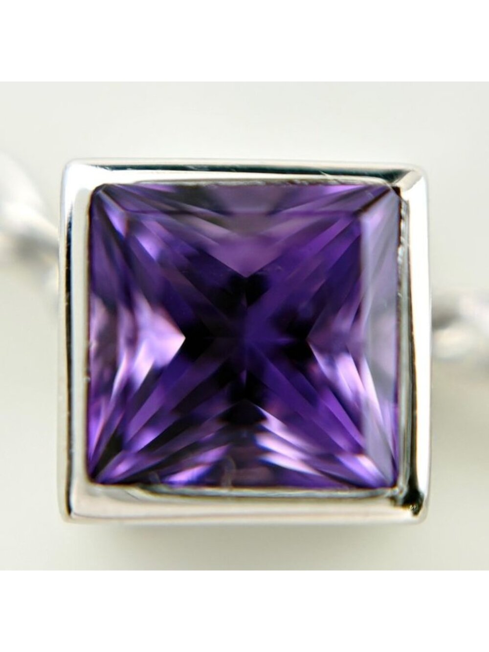 Gucci Amethyst Necklace - Picture 2 of 8